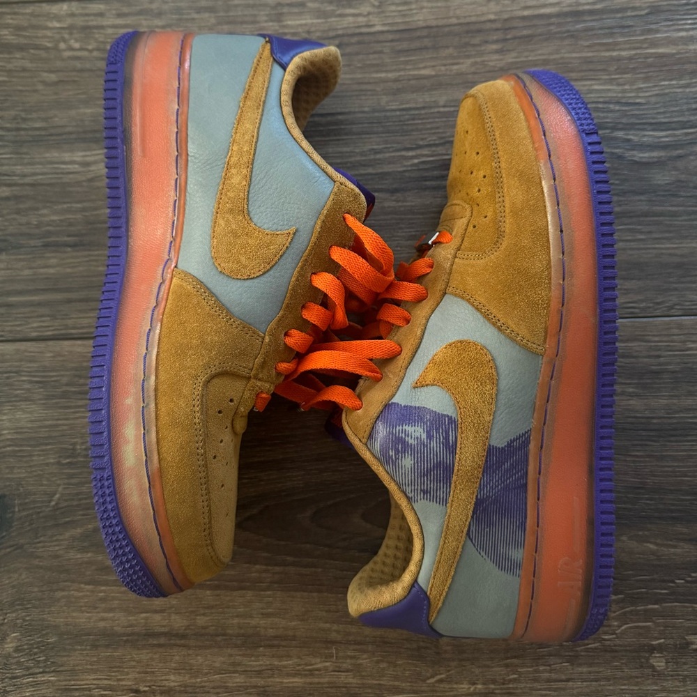 Size 6.5 Nike Air Force 1 Premium Amare Stoudemaire. Like new